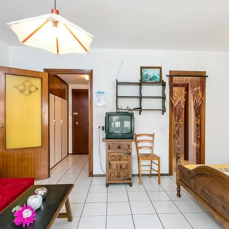 Center-11 By Interhome דירה רוזס